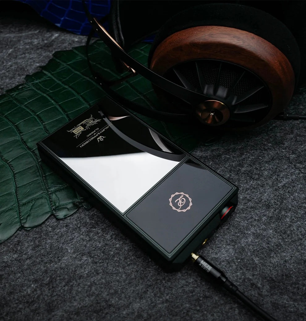 Luxury Precision E7 PCM1792A - Sound Card
