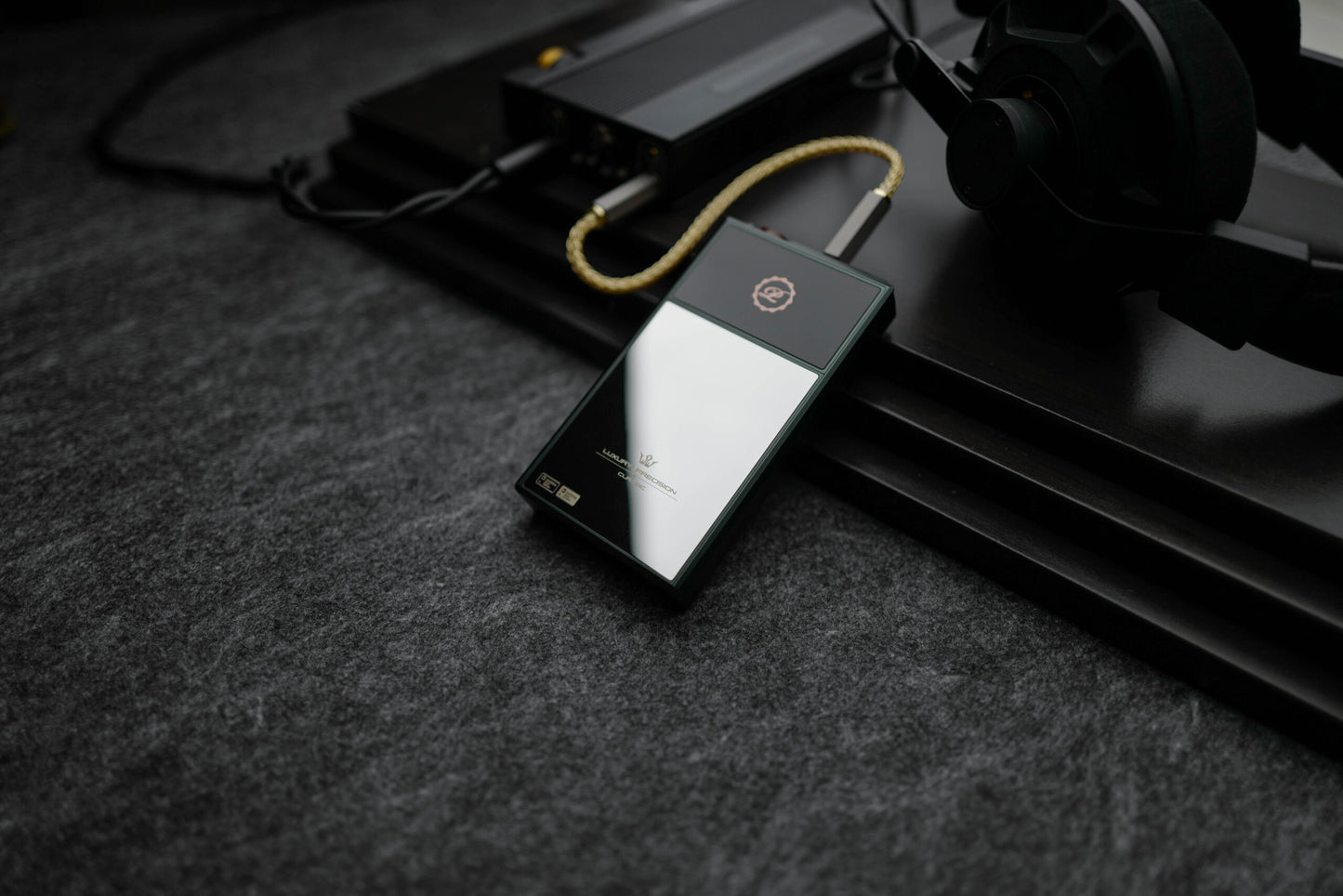 Luxury Precision E7 (AD1955) DAP + Case